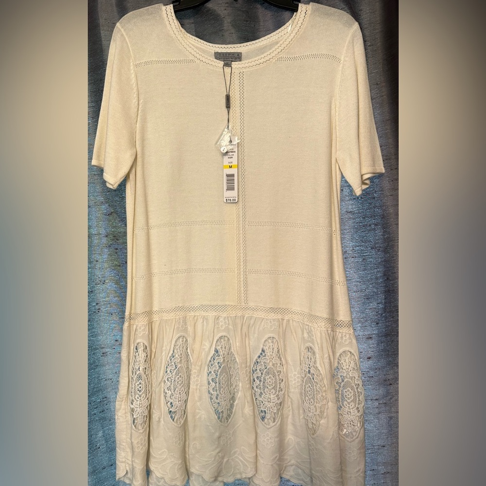 Joseph A size Medium light weight ivory  Boho flavor sweater with lace trim